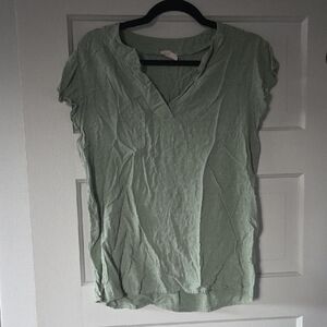 BiBi Light Green Short Sleeve V-Neck Top